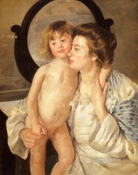 メアリー・カサット Painting - 母と子 楕円形の鏡 母親の子供たち メアリー・カサット